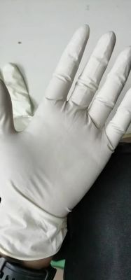 Hoog - van het Onderzoekshandschoenen van het kwaliteitslatex Gloves het Witte Latex Goedkope Gepoederde Latexhandschoenen